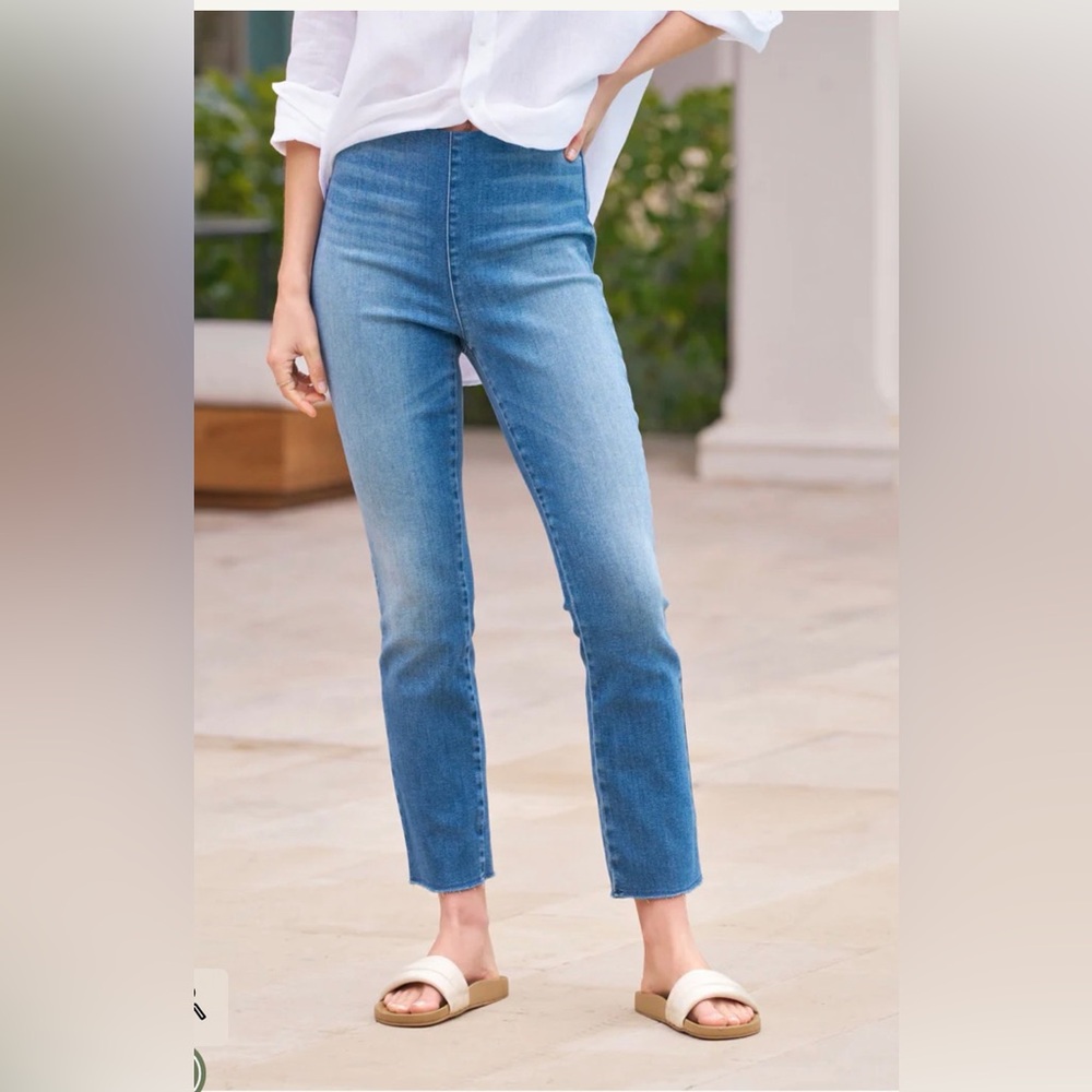 Frank & Eileen Classic Blue Cropped Jeans